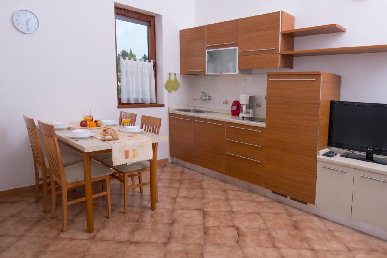Apartments Mira 1 Premantura Zewnętrze zdjęcie